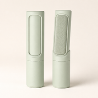 Lot de deux brosses anti-poils VYKORO FurAway vert sauge